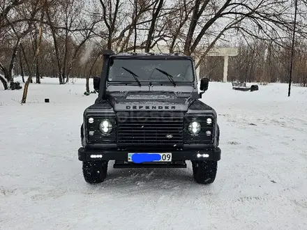 Land Rover Defender 2014 года за 25 000 000 тг. в Караганда