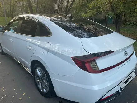 Hyundai Sonata 2021 года за 12 000 000 тг. в Алматы – фото 4