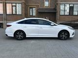 Hyundai Sonata 2018 года за 4 250 000 тг. в Уральск – фото 4