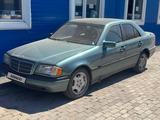 Mercedes-Benz C 220 1993 года за 600 000 тг. в Астана