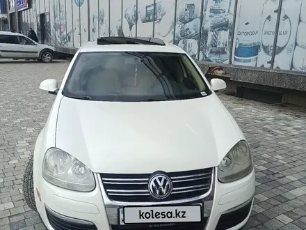 Volkswagen Jetta 2008 года за 3 400 000 тг. в Шымкент – фото 3
