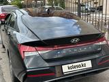 Hyundai Elantra 2023 годаfor12 300 000 тг. в Астана – фото 2