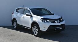 Toyota RAV4 2015 года за 9 000 000 тг. в Атырау – фото 3