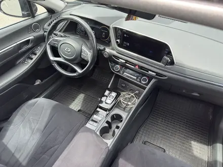 Hyundai Sonata 2022 года за 12 000 000 тг. в Алматы – фото 9