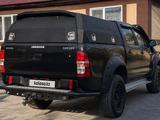 Toyota Hilux 2013 года за 15 000 000 тг. в Алматы – фото 2