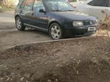 Volkswagen Golf 2002 года за 2 500 000 тг. в Актобе