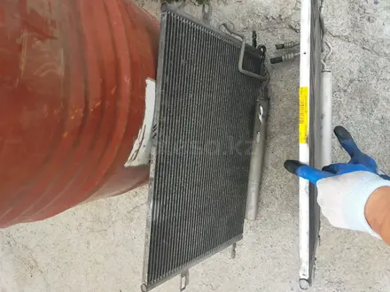 Радиатор кондиционера w 211 за 20 000 тг. в Алматы – фото 2