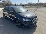 Volkswagen Polo 2017 года за 6 800 000 тг. в Караганда – фото 2