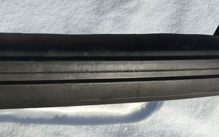 Бампер Волга 31-10 задний узкий оригинал новый в сборе за 95 000 тг. в Караганда