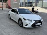 Lexus ES 350 2022 года за 32 000 000 тг. в Шымкент – фото 2