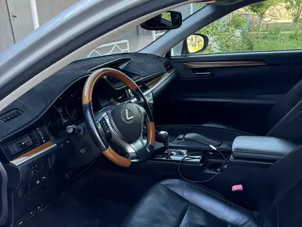 Lexus ES 300h 2012 года за 7 200 000 тг. в Жанаозен – фото 6