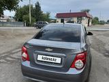 Chevrolet Aveo 2014 года за 3 500 000 тг. в Семей – фото 2