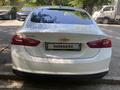 Chevrolet Malibu 2018 года за 6 400 000 тг. в Алматы – фото 2