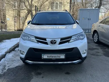 Toyota RAV4 2015 года за 11 500 000 тг. в Алматы – фото 12