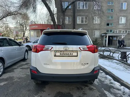 Toyota RAV4 2015 года за 11 500 000 тг. в Алматы – фото 15