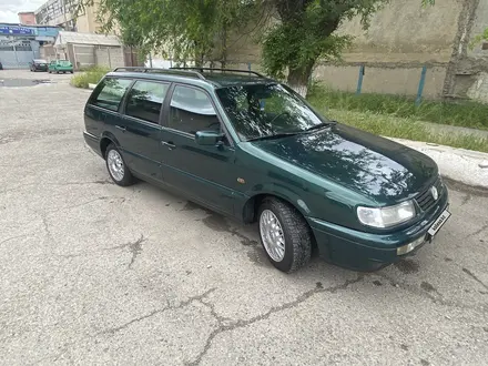 Volkswagen Passat 1996 года за 2 200 000 тг. в Тараз – фото 9