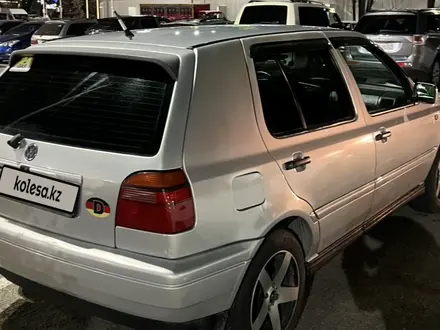 Volkswagen Golf 1997 года за 2 000 050 тг. в Алматы – фото 5