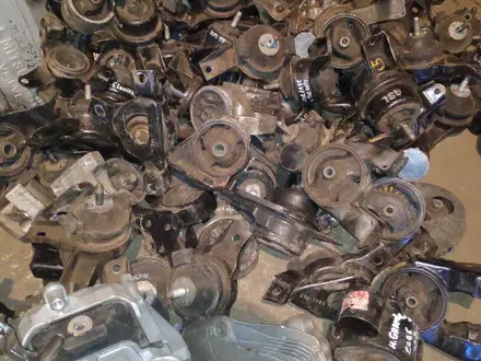 Подушка опора двигателя на хюндай за 14 000 тг. в Алматы – фото 5