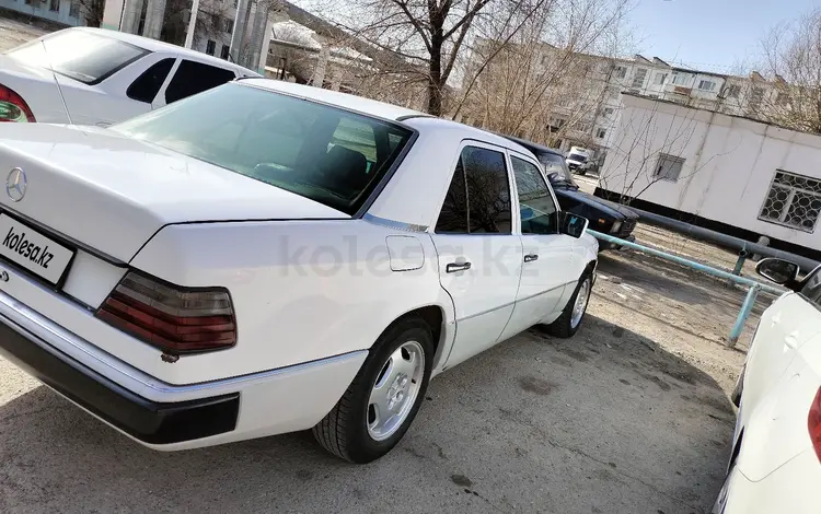Mercedes-Benz E 220 1993 года за 1 600 000 тг. в Кызылорда