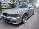 BMW 523 1996 года за 2 000 000 тг. в Алматы – фото 2