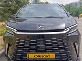 Lexus LM 2023 годаfor60 000 000 тг. в Алматы