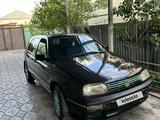 Volkswagen Golf 1993 годаүшін1 400 000 тг. в Тараз