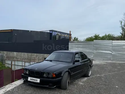 BMW 540 1995 года за 6 000 000 тг. в Алматы – фото 9