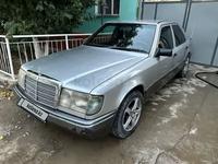 Mercedes-Benz E 200 1990 годаүшін1 000 000 тг. в Туркестан