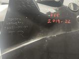 Брызговик правый передний 4Runner оригинал за 16 000 тг. в Караганда – фото 3