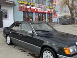 Mercedes-Benz E 200 1992 года за 1 100 000 тг. в Тараз – фото 2