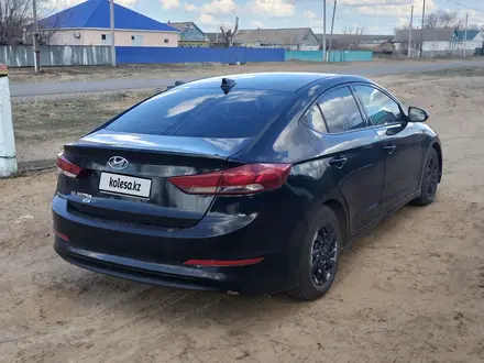 Hyundai Elantra 2018 года за 4 750 000 тг. в Актобе – фото 14