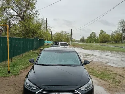 Hyundai Elantra 2018 года за 4 750 000 тг. в Актобе