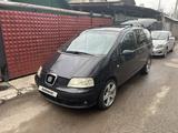 Volkswagen Sharan 2005 годаүшін4 300 000 тг. в Алматы