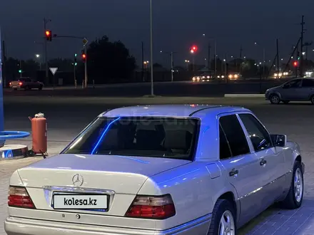 Mercedes-Benz E 280 1994 года за 3 400 000 тг. в Кызылорда – фото 5