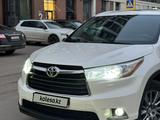 Toyota Highlander 2015 годаүшін18 000 000 тг. в Астана – фото 2