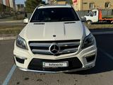 Mercedes-Benz GL 500 2013 годаүшін13 800 000 тг. в Астана – фото 2