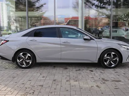 Hyundai Elantra Luxe 2021 года за 8 490 000 тг. в Астана – фото 6
