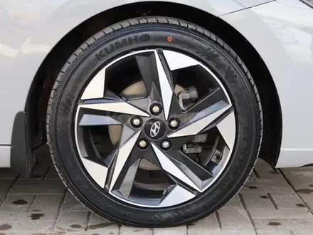 Hyundai Elantra Luxe 2021 года за 8 490 000 тг. в Астана – фото 9