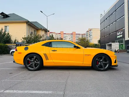 Chevrolet Camaro 2013 года за 29 999 990 тг. в Алматы – фото 12