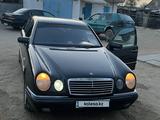 Mercedes-Benz E 230 1995 года за 2 500 000 тг. в Байконыр – фото 5