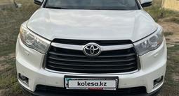 Toyota Highlander 2014 года за 14 500 000 тг. в Актобе