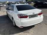 Toyota Camry 2015 года за 12 300 000 тг. в Алматы – фото 2