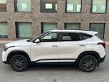 Kia Seltos 2023 года за 9 900 000 тг. в Бесагаш – фото 5