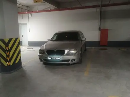 BMW 740 2005 года за 5 500 000 тг. в Алматы