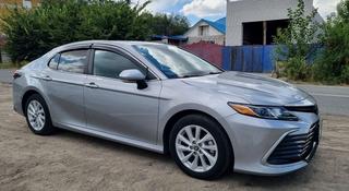 Toyota Camry 2022 года за 12 500 000 тг. в Семей