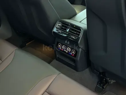 BMW M5 2026 года за 85 000 000 тг. в Алматы – фото 19