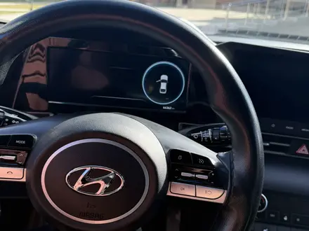 Hyundai Elantra 2023 года за 8 800 000 тг. в Шымкент – фото 17