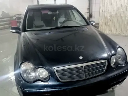 Mercedes-Benz C 230 2002 года за 3 150 000 тг. в Павлодар – фото 3