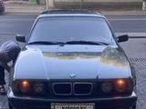 BMW 520 1995 года за 2 800 000 тг. в Шымкент – фото 4