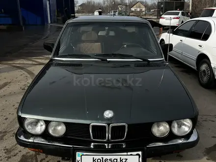 BMW 525 1984 года за 2 000 000 тг. в Алматы – фото 2